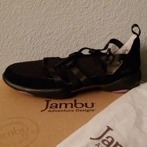 Jambu Azalea, color: black, size: 6